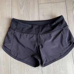Lululemon, Size 2 Reg 2 Inch, color black